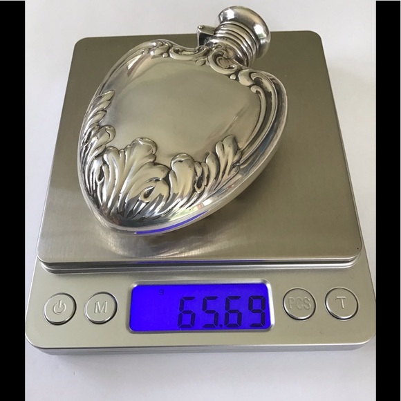 Antique Sterling Ornate Heart Pocket Flask 65 Gr. - Picture 14 of 15